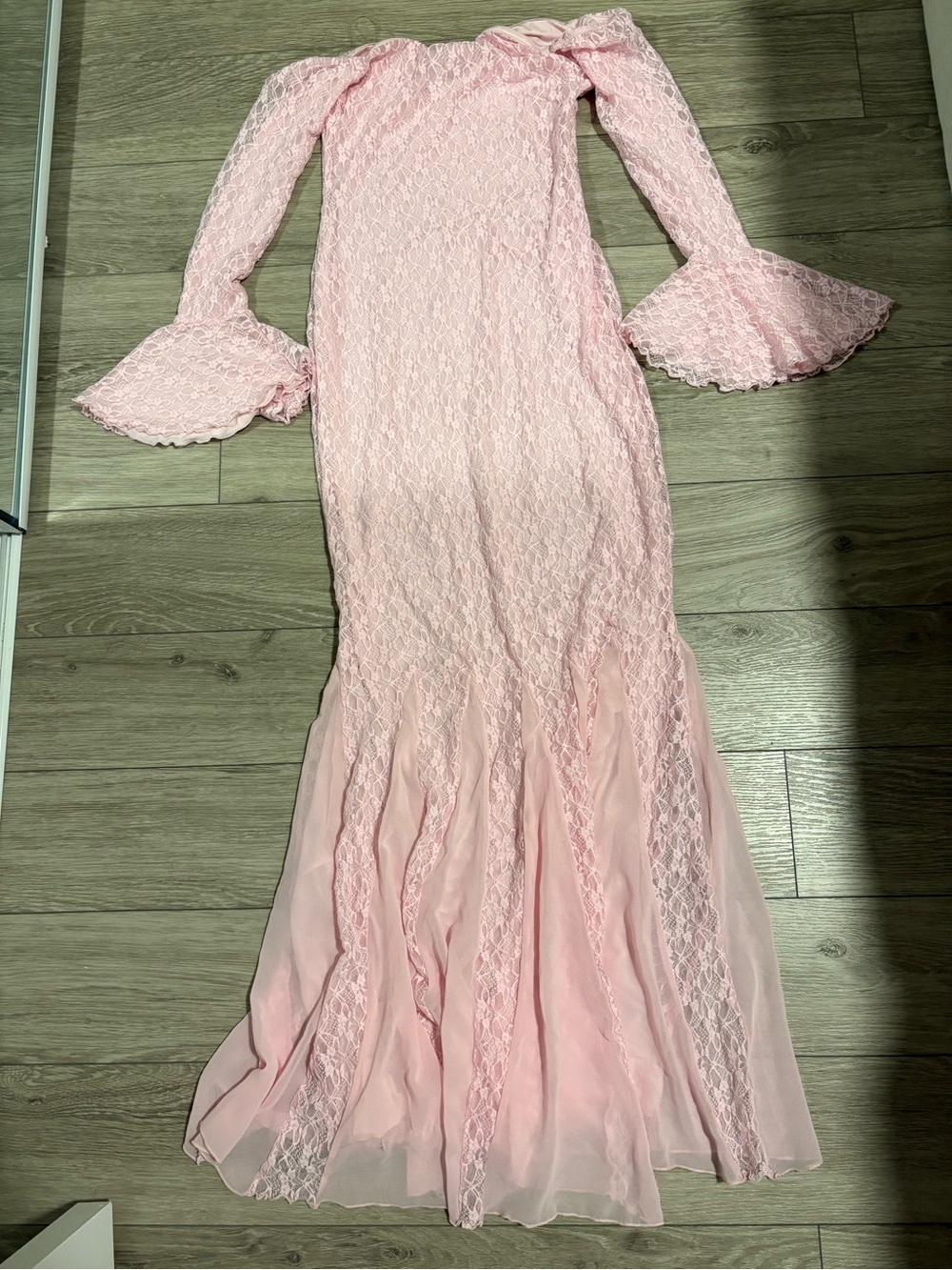Oh Polly Verena Off-Shoulder Ruffle Lace Maxi Dress in Soft Pink - Picture 8 of 11
